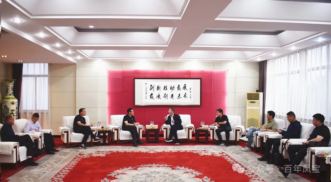 山东日照港集团董事长张江南一行到AYX.COM-爱游戏ayx·（中国）官方网站
走访调研